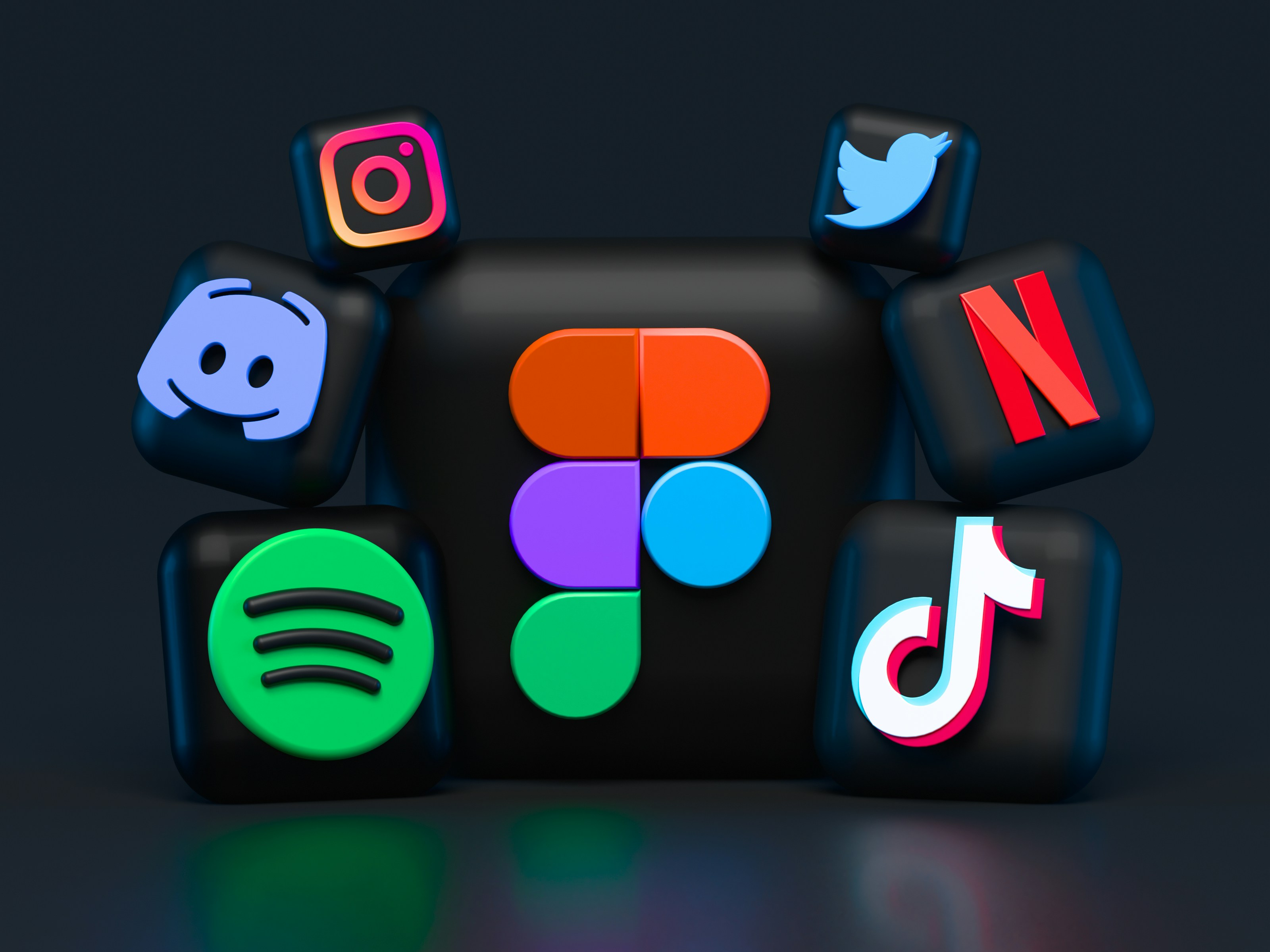 Community & Forum Platforms